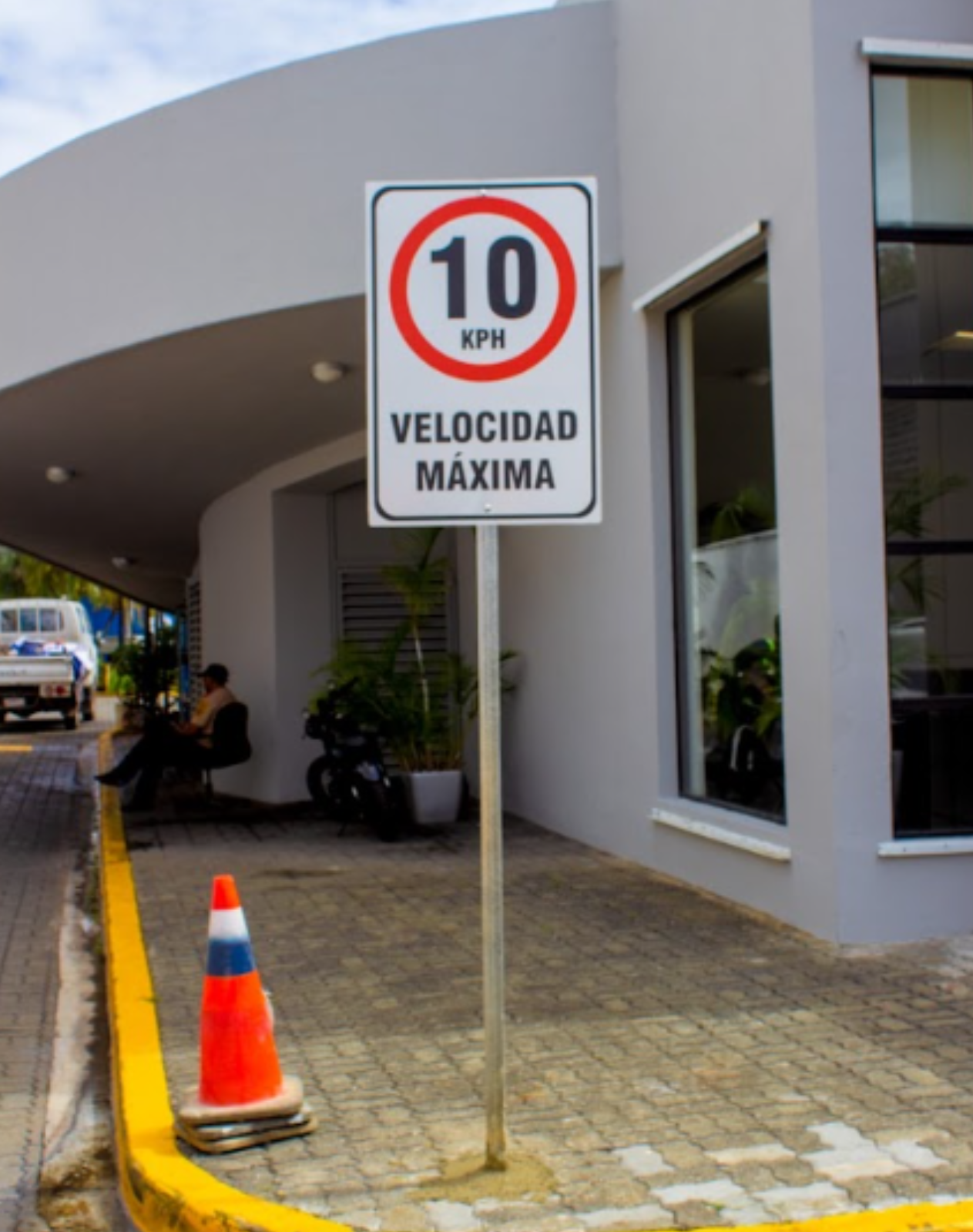 señalización-tránsito-velocidad-máxima